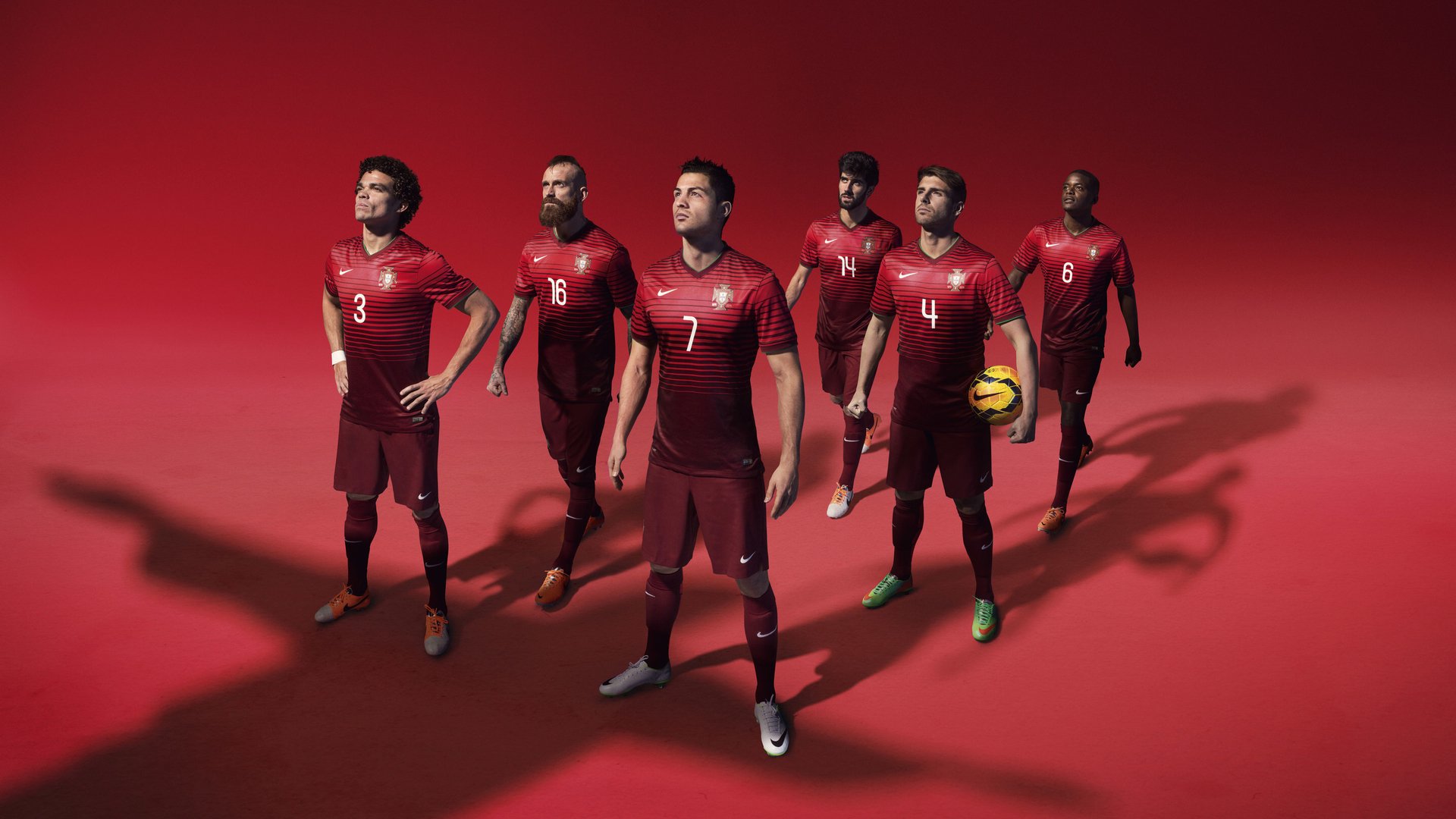 西甲“榜首之争”:巴萨与皇马的焦点对决